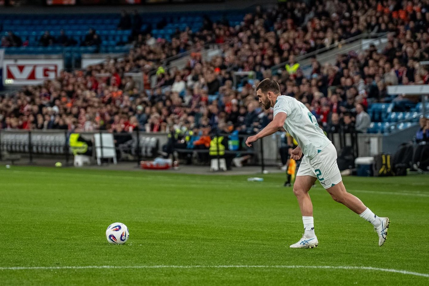 Tim Payne en acción durante el partido